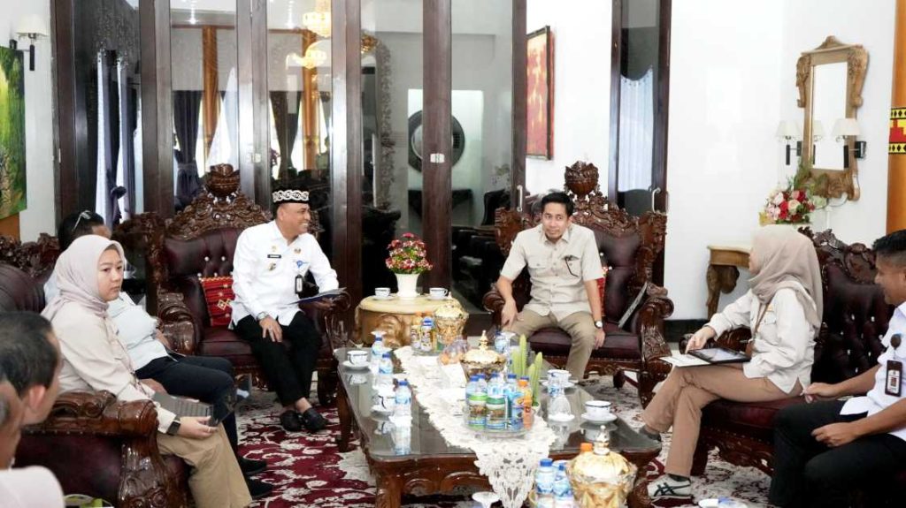 Wali Kota Metro Bahas Percepatan Bedah Rumah Bersama Kementerian pkp metro
